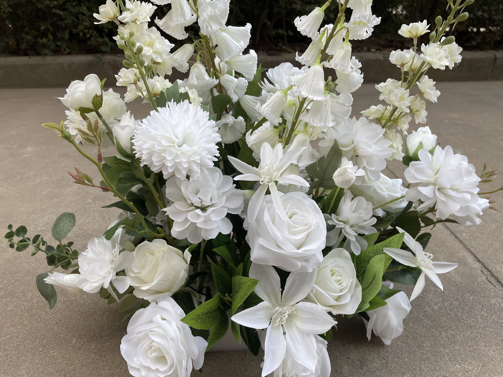 Kit Fiori Per Arco Nuziale 4 Pezzi Beige - 2 Festone Floreali Artificiali E 2 Tende In Tessuto Drappeggiato Per Matrimoni E Ricevimenti