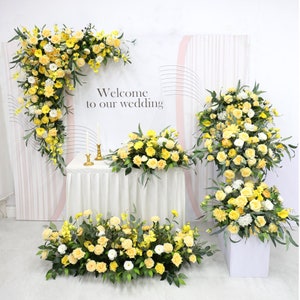 Arco giallo del fiore di nozze, swag dell'angolo del matrimonio, sfondo del matrimonio, centrotavola floreale, disposizione dell'arco floreale del fiore del decoro del partito