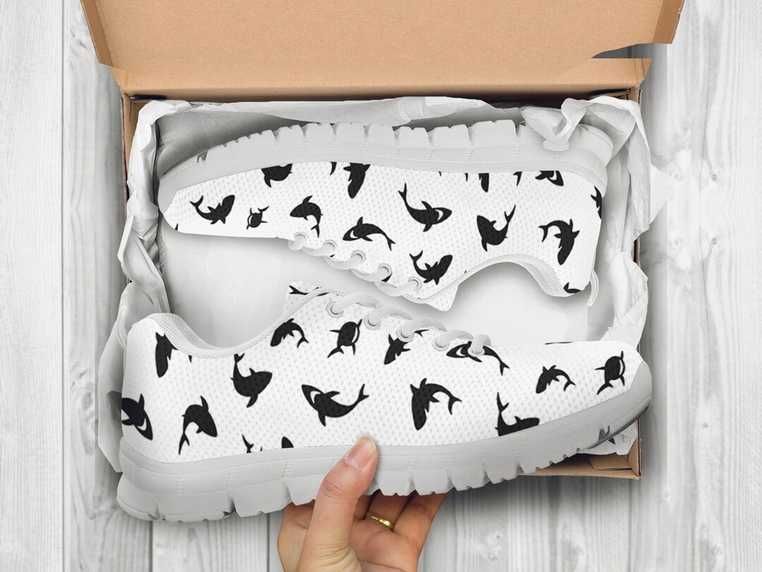 Blue Hawaiian Shark Sea Turtle Pattern Print Black Sneaker Shoes For Men Women