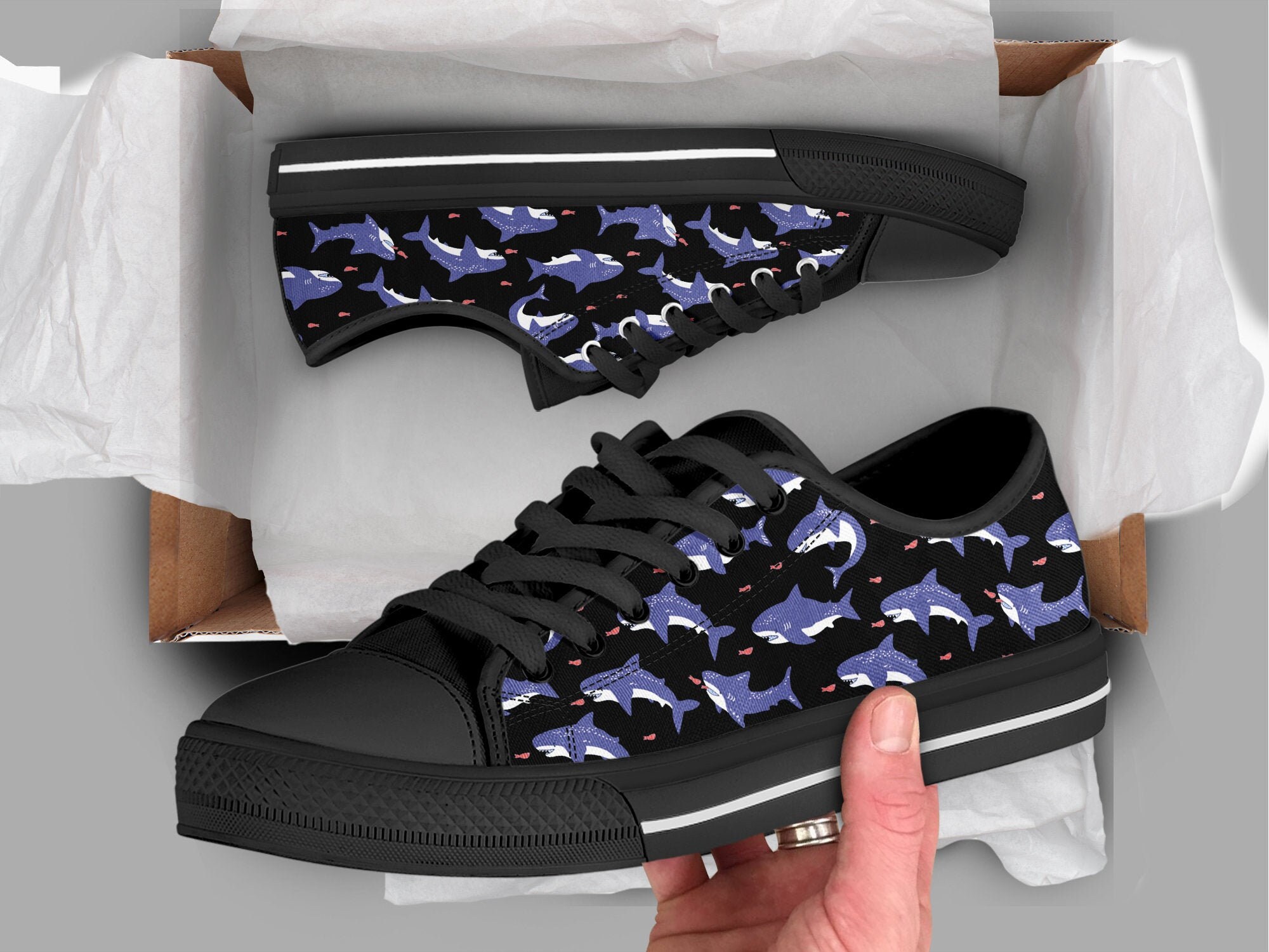 Shark Print Pattern Black Sneaker Shoes For Men Women main image 1