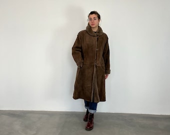 80s long shearling / brown vintage long women's sheepskin / vintage shearling / long vintage women's shearling coat / sheepskin coat