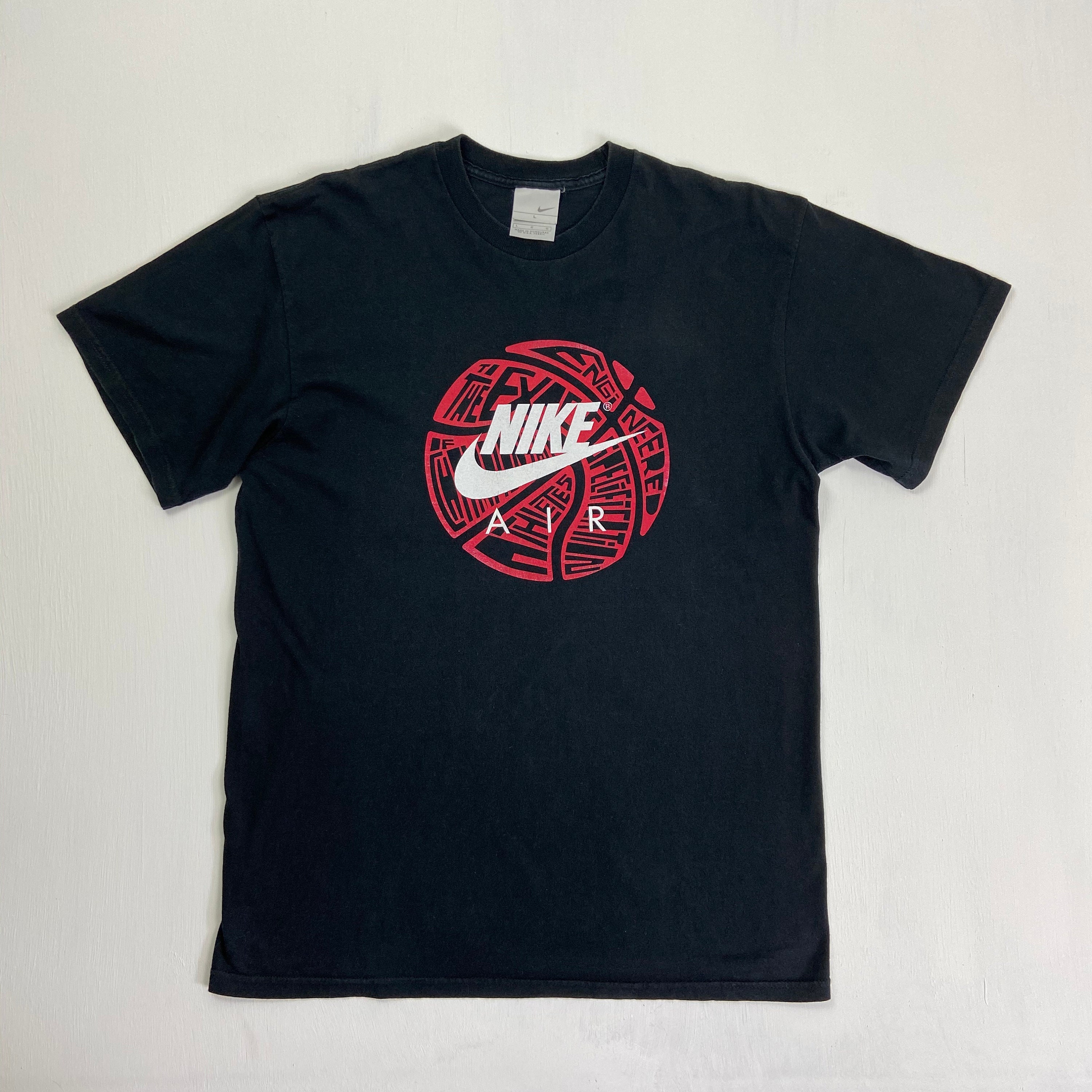 Nike Men's T-shirt / Vintage Nike T-shirt / Short Sleeve