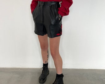 XS/S - Leather shorts with rose/ Vintage leather shorts/ Black leather shorts/ Women&#39;s leather shorts with embroidery/ 90s vintage leather shorts