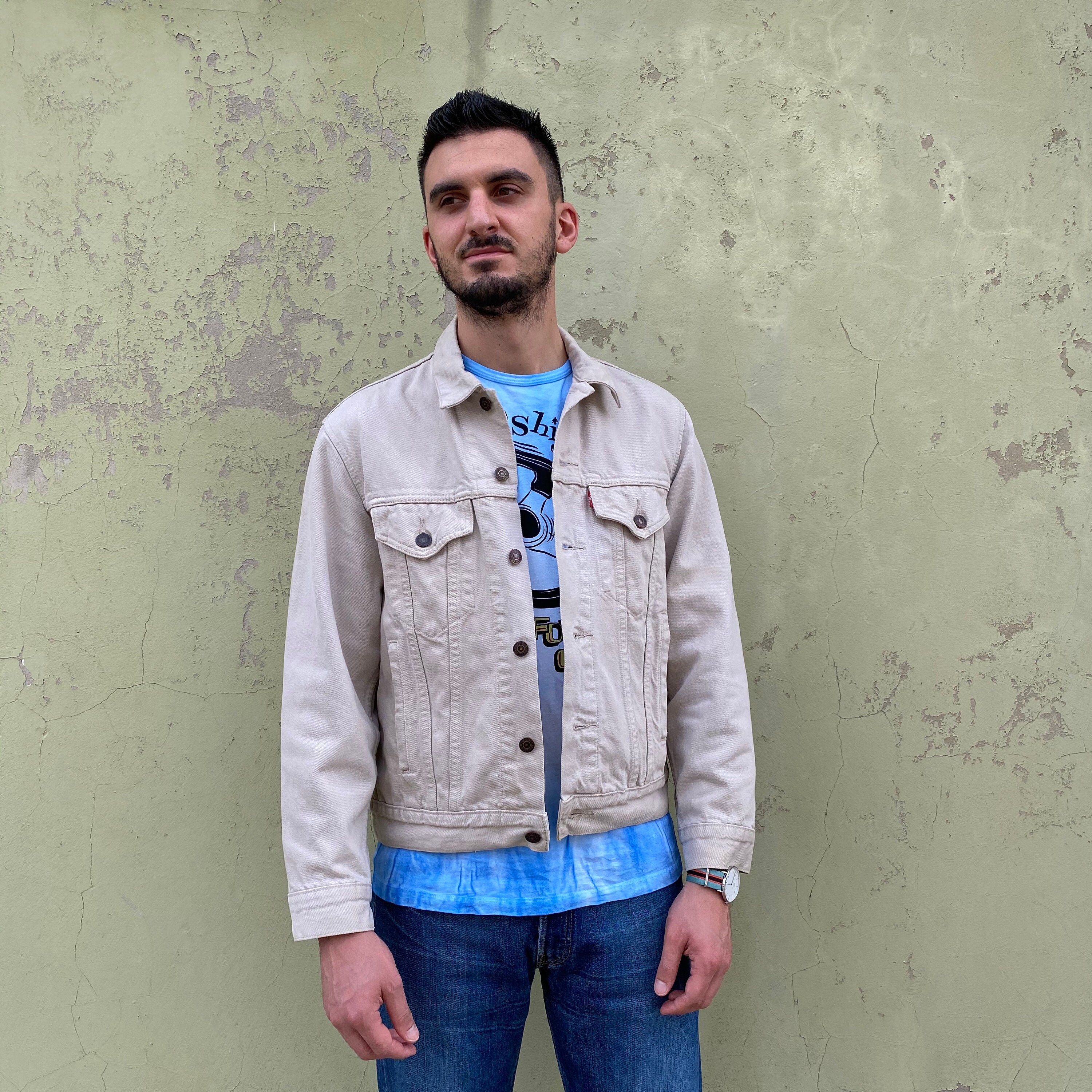 levi's beige trucker jacket