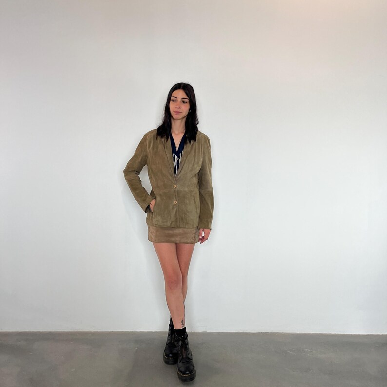Vintage suede blazer / vintage beige suede women's jacket / vintage suede blazer / vintage suede jacket / vintage leather blazer image 4