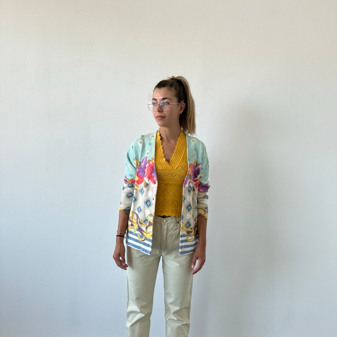 100% cotone Cardigan vintage / cardigan donna vintage a fiori / cardigan vintage cotone / cardigan in cotone a fioria / maglia fantasia, foto 4 di 5