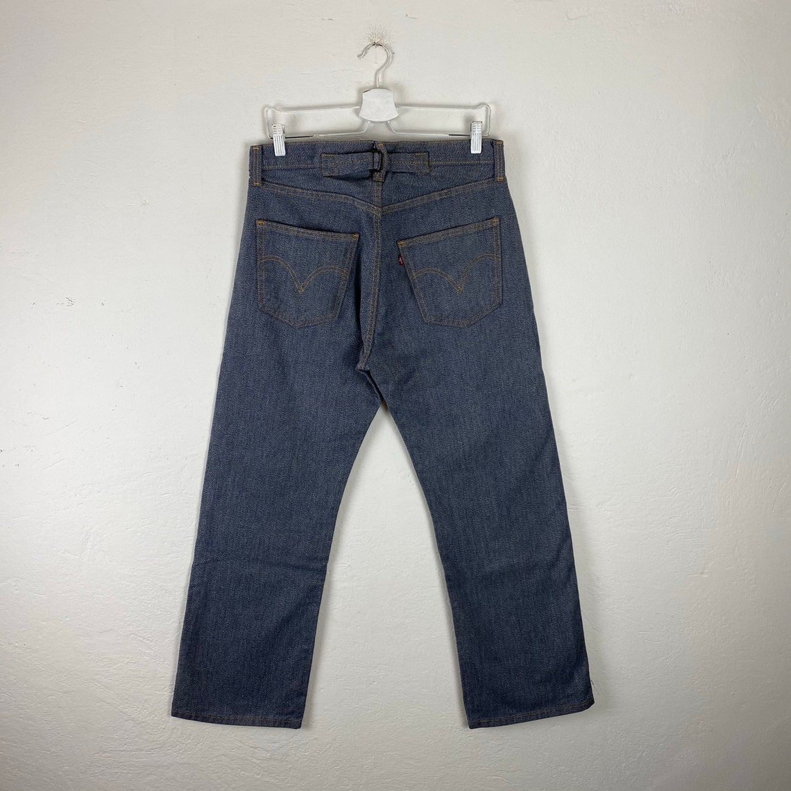 levis cinch back pants