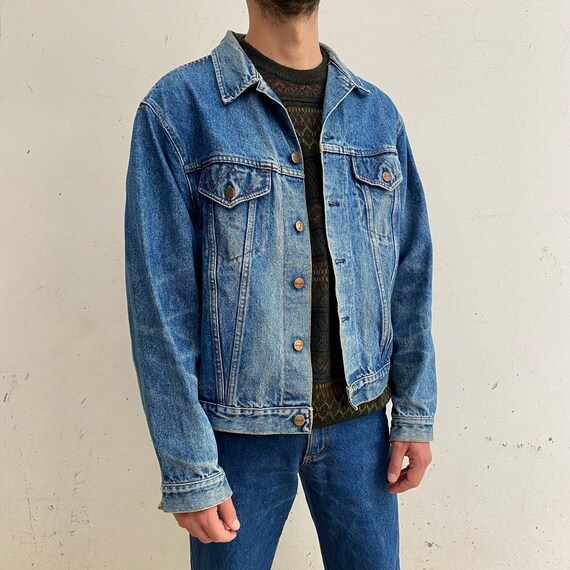 Cui Wide Shoulder Classic Denim Jacket