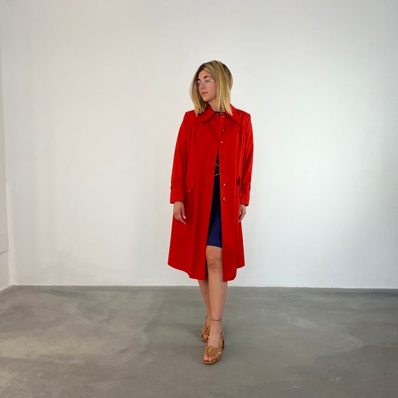 Strawberry RED trench coat /Vintage light 70s dus… - image 1