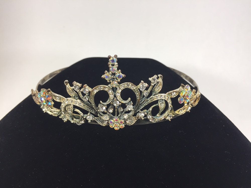 Vintage Bridal Tiara With Mix of White and Aurora Borealis  display picture 1