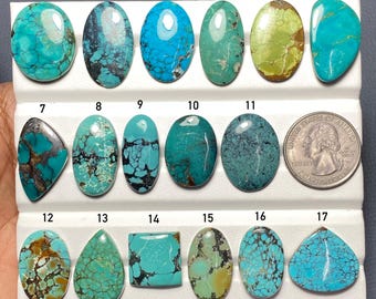 Natürlicher Hubie-Türkis-Cabochon. Lose Edelsteine für die Schmuckherstellung. CODE 2524