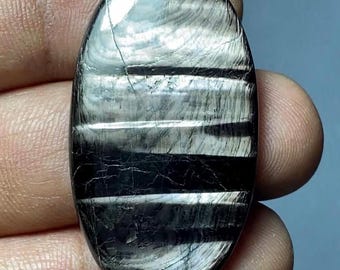 Auffälliger Hypersthen Cabochon loser Edelstein zur Schmuckherstellung Größe 39x21x4 mm Gewicht 40 CRT ca