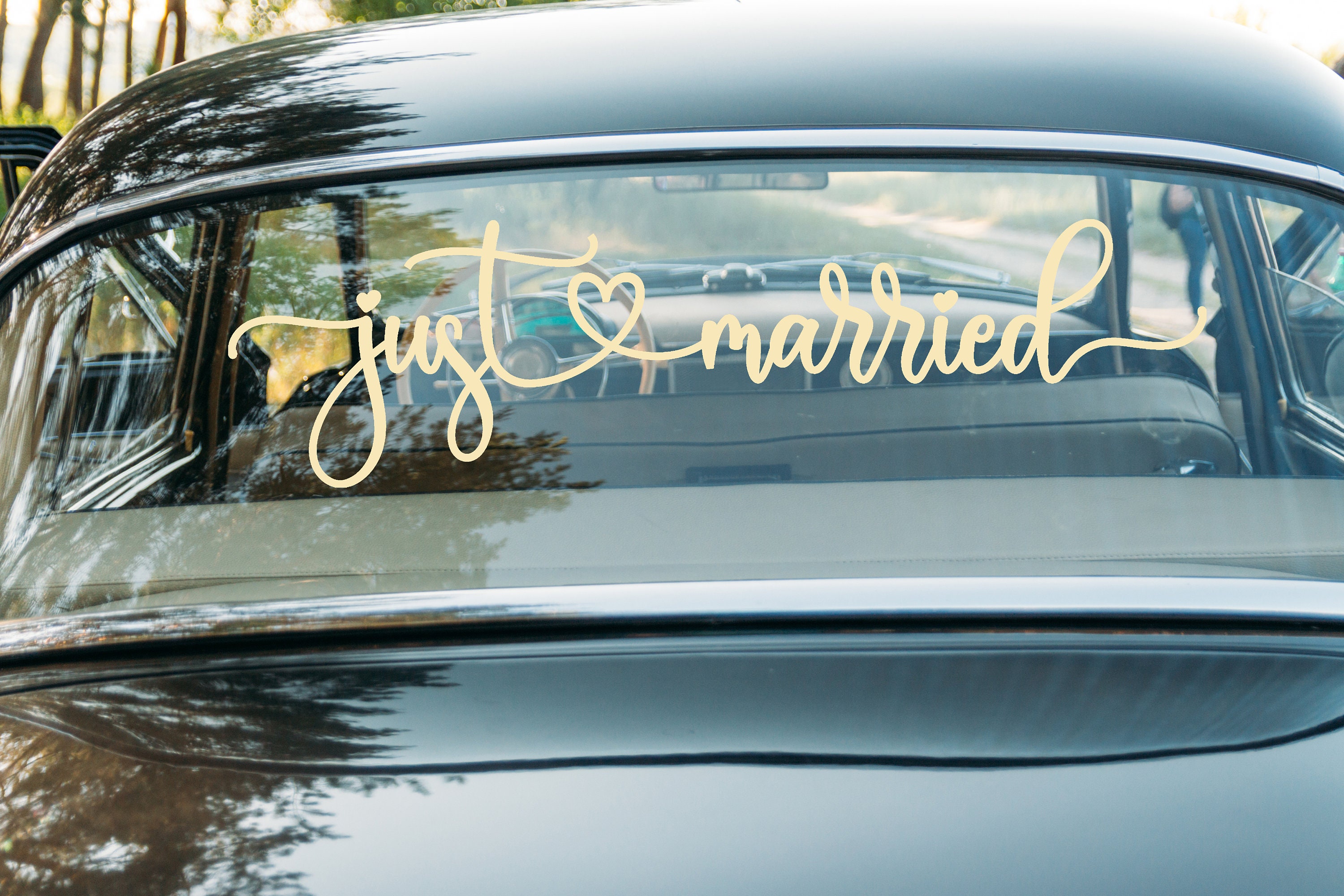 Buy Konsait Just Married Decorations, Just Married Car Sticker Vinyl Car  Window Decal for Honeymoon Wedding Car Decoration Newlywed Wedding Gift,  Weatherproof & Removable(Pack of 2) Online at desertcartEcuador