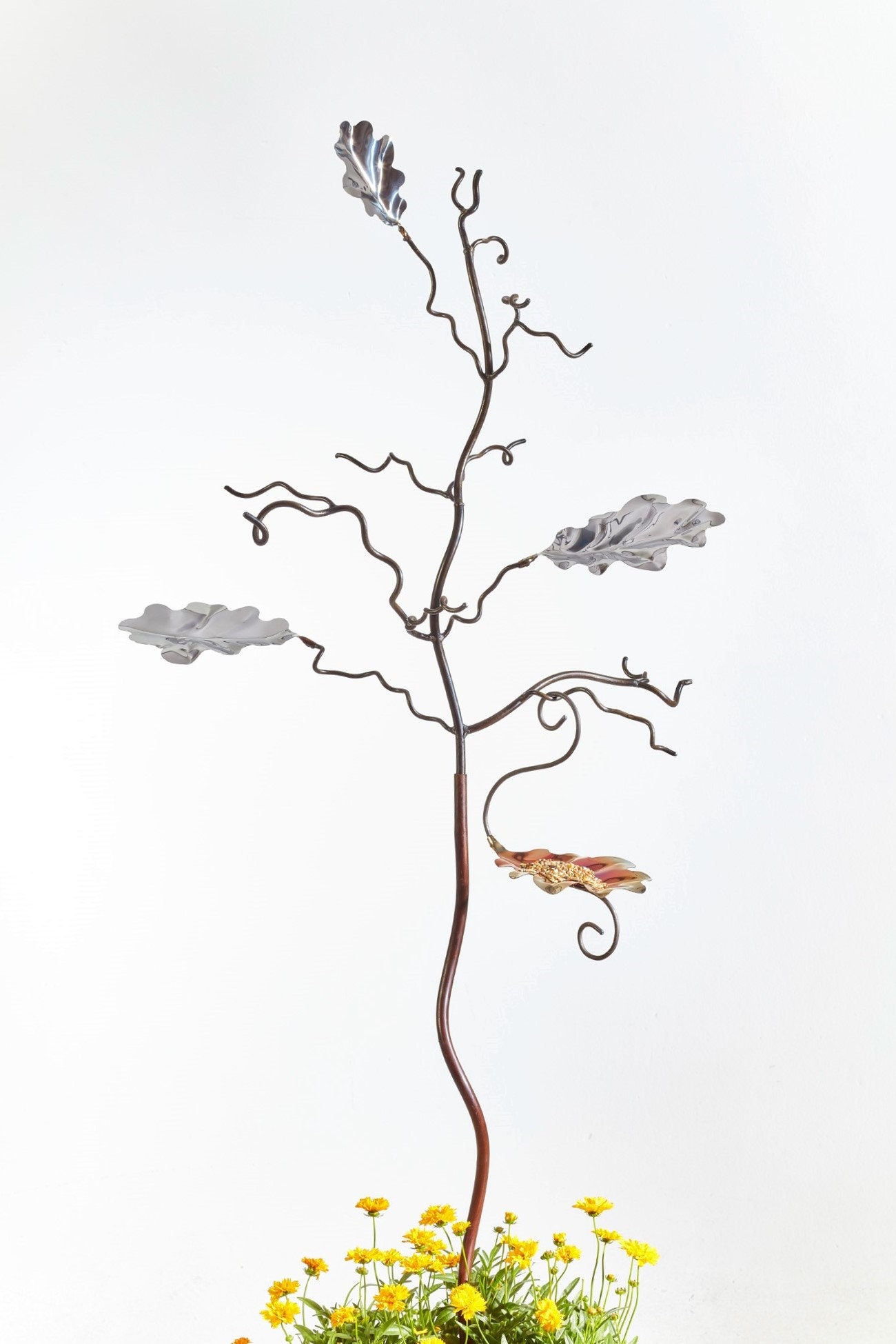 Birdfeeder Tree Bird Stand Sculpture With Oak Leaves in pic