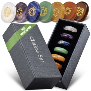 Chakra set of healing stones with the 7 most important gemstones | Crystal set | 100% genuine gemstones | Chakra stones with engraved symbols