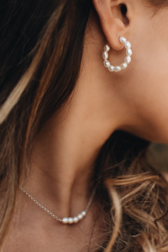 Dainty pearl shop earrings
