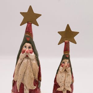 Lotto di 2 statuette vintage del 1986 di House of Hatten in legno di Babbo Natale con stella in cima Enchanted Forest D. Calla