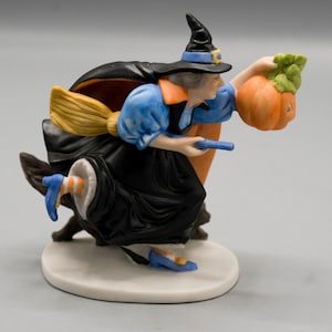 Vintage Heartline Porcelain Witch Figurine Cat Pumpkin Broomstick Halloween Taiwan