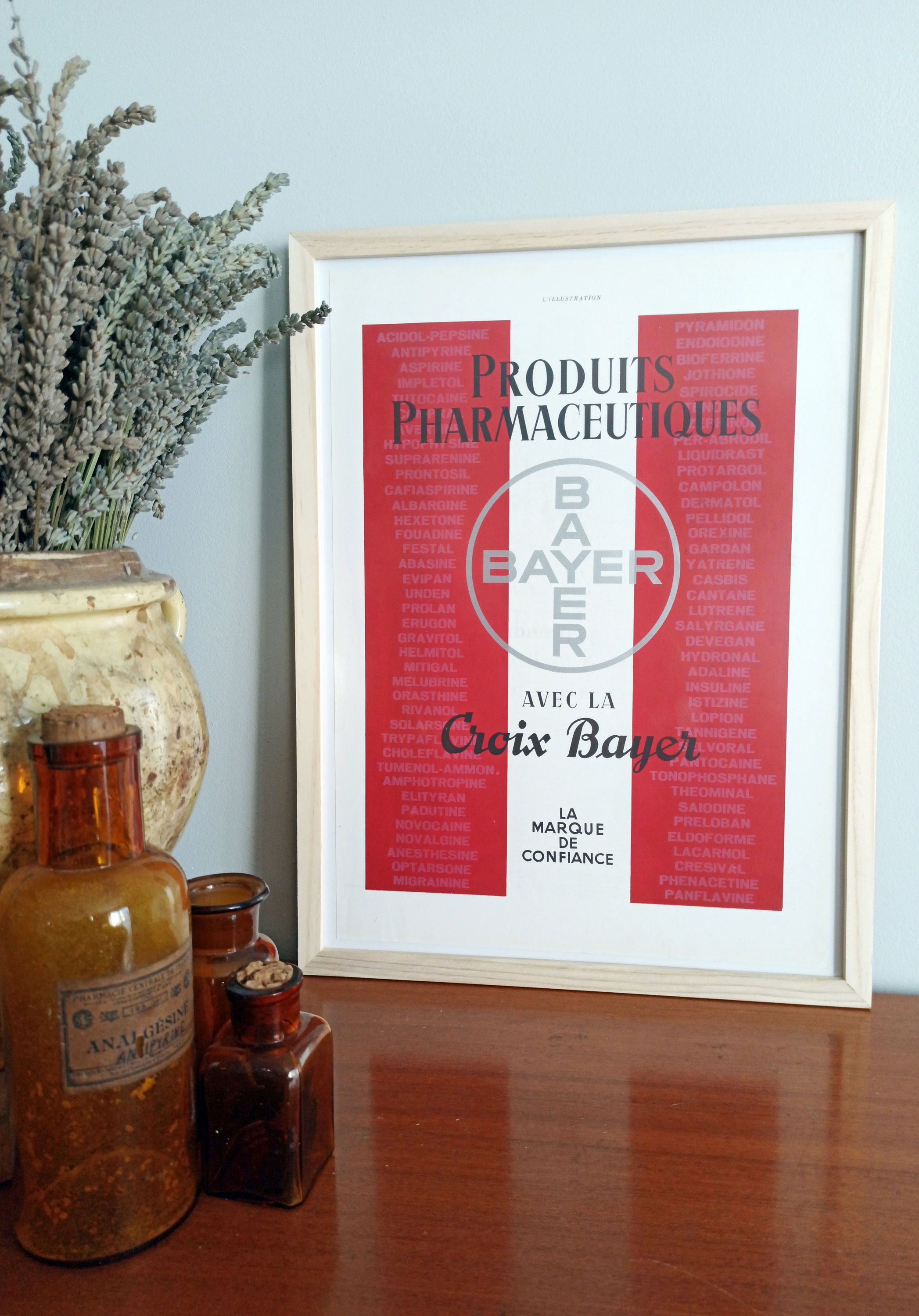 Rare & Authentique Affiche Vintage Années 30 - La Croix Bayer -30x40cm Sans Cadre Décoration Murale