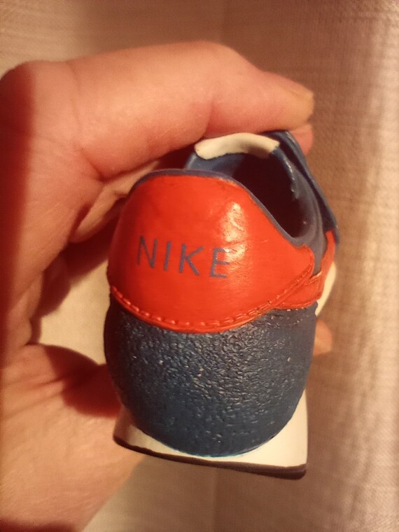 NIKE CLASSICS LDV のフィギュアです NIKE CLASSICS LDV のフィギュアです