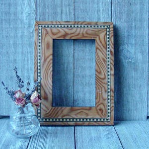 4 x 6 Lacquered Coated Marquetry Wood Frame