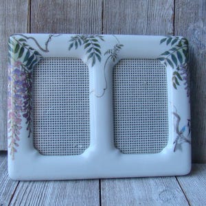 Vintage 3 x 4 1/2 White Wisteria Ceramic Frame made in Japan