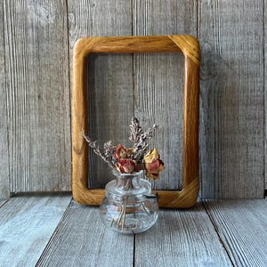 Vintage 5 x 7 Solid Oak Wood Frame with Rounded Corners image 1