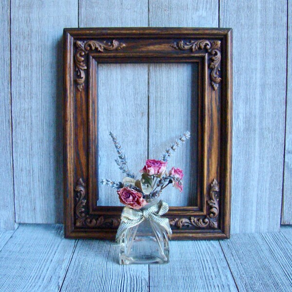 Ornate Vintage 5 x 7 Solid Oak Frame