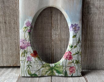 4 x 6 Oval Hand Painted Wood Frame with Decoupaged Floral Napkin
