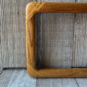 Vintage 5 x 7 Solid Oak Wood Frame with Rounded Corners image 3