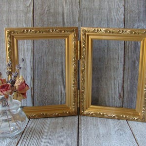 Vintage 3 1/2 x 5  Gold Leaf Wood Bifold Hinged Frame