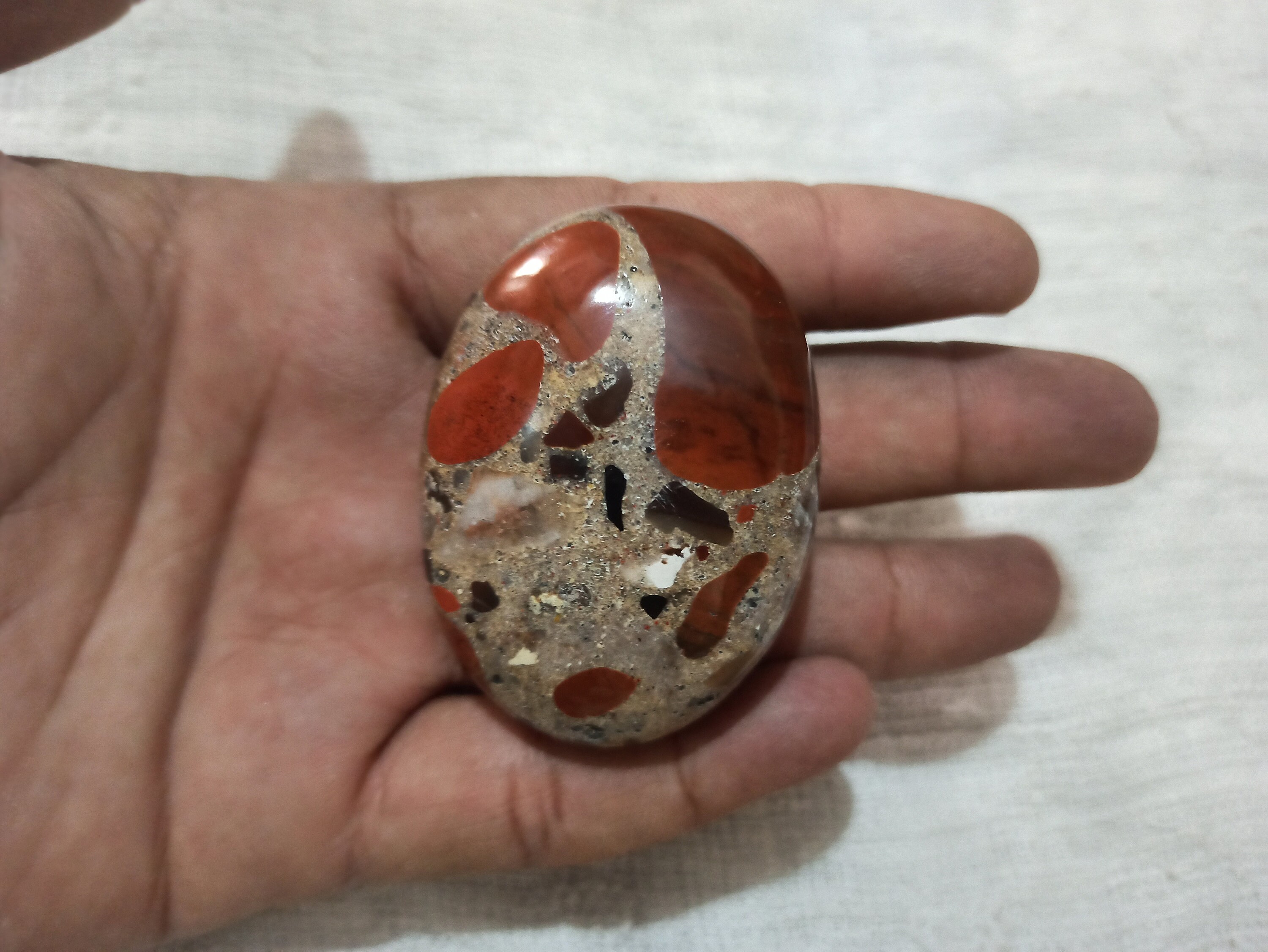 Red Jasper Conglomerate Palmstone Pudding Stone 40 to 50 Mm Oval