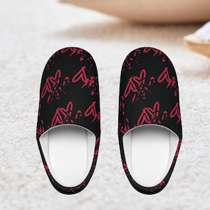 Red Heart Plush Slippers: Cozy Indoor/Outdoor Shoes