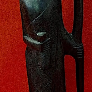 Genuine Hand-carved African Ebony Statute. Classic Piece. Vintage.