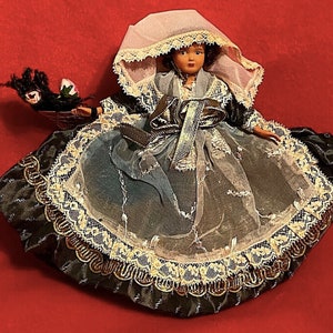 Stunning Ethnic European Female Doll. Vintage. Value-priced.