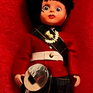 Miniature Buckingham Guard Male Doll. Vintage- Prior to 1960.