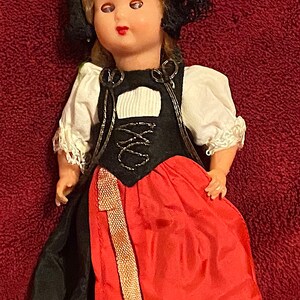 Very Cute Vintage Miniature Ethnic-Costumed European Female Doll.