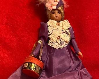 Vintage Miniature "Parisian" Miniature Female Doll. Prior to 1960