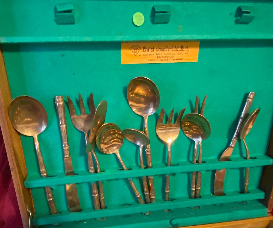 Thai Brass Flatware. 72 Pieces Unused las Vegas, NV & Orange