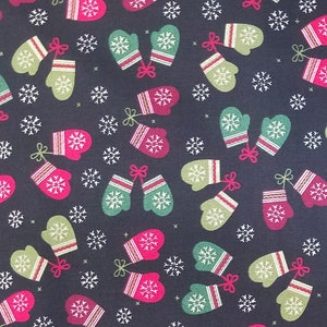 Stitched Mittens fabric, 100% Cotton, Quilter&#39;s Cotton, By-the-Yard, Holiday, Christmas, Winter, fast quick shipping