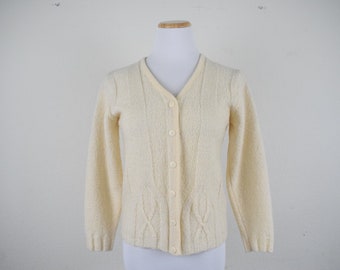 Vintage Cropped Cream Cardigan | 80's acrylic-wool cable knit sweater