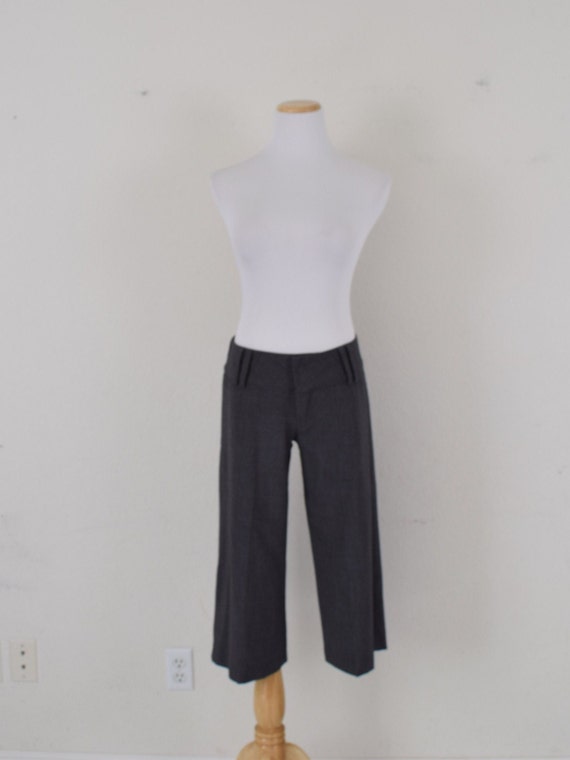 Vintage 90s Low Waist Gray Gaucho Pants size 9 | … - image 2