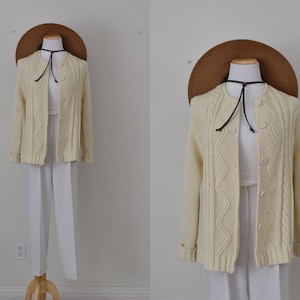 Vintage 80s Beige Acrylic Granny Sweater size S