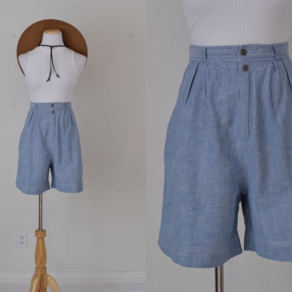 Vintage 90s Blue Chambray Pleated Shorts | 32 waist
