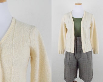Vintage Cropped Cream Cardigan | 80's acrylic-wool cable knit sweater