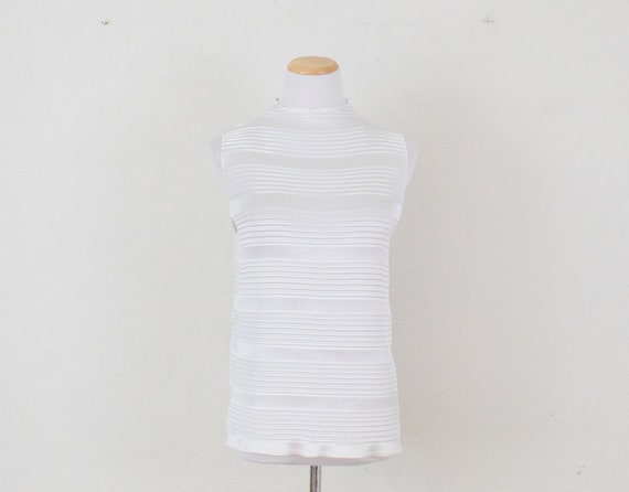 Vintage 90s Crinkled High Neck White Tank Top - image 2