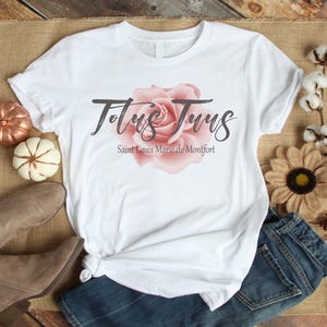 TOTUS TUUS LATIN