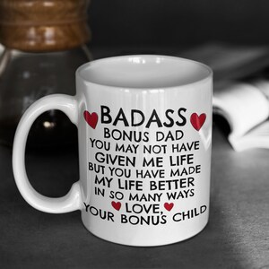 Badass Bonus Dad Tasse, Geschenk für Bonus Dad vom Bonus Kind zum Vatertag, Stiefvater Geburtstag, Stiefvater Weihnachten