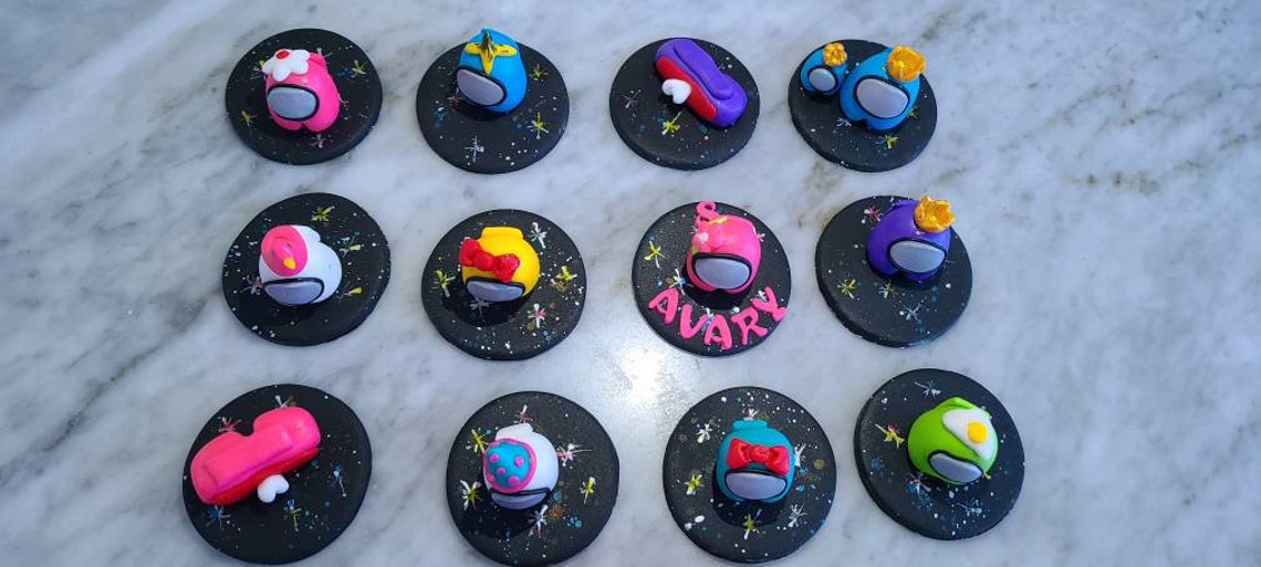 12 pcs AMONG US cupcake toppers edible fondant Etsy 12 pcs AMONG US cupcake toppers edible fondant Etsy