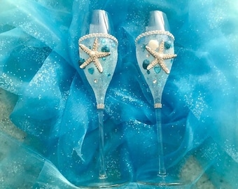 Beach Wedding Champagne Flutes, Rhinestone Starfish & Seashells, Toasting Glasses (Set of 2)